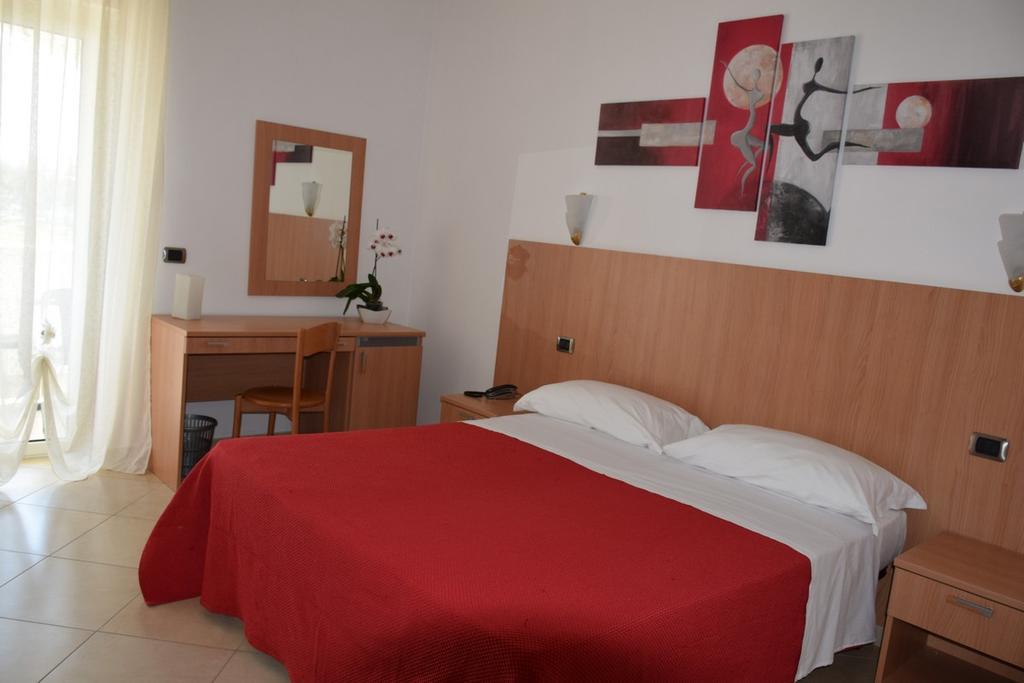Hotel Maggiore Весте Екстериор снимка